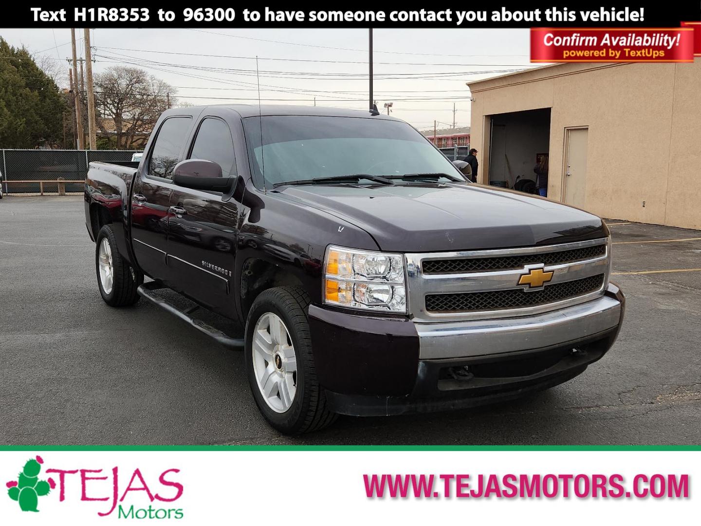 2008 PURPLE Chevrolet Silverado 1500 LT w/1LT (2GCEC13J281) with an ENGINE, VORTEC 5.3L V8 SFI WITH ACTIVE FUEL MANAGEMENT engine, located at 4110 Avenue Q, Lubbock, 79412, 33.556553, -101.855820 - Photo#0