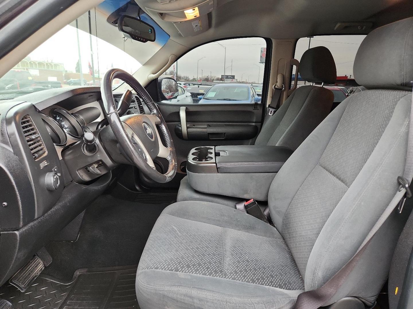 2008 PURPLE Chevrolet Silverado 1500 LT w/1LT (2GCEC13J281) with an ENGINE, VORTEC 5.3L V8 SFI WITH ACTIVE FUEL MANAGEMENT engine, located at 4110 Avenue Q, Lubbock, 79412, 33.556553, -101.855820 - Photo#6