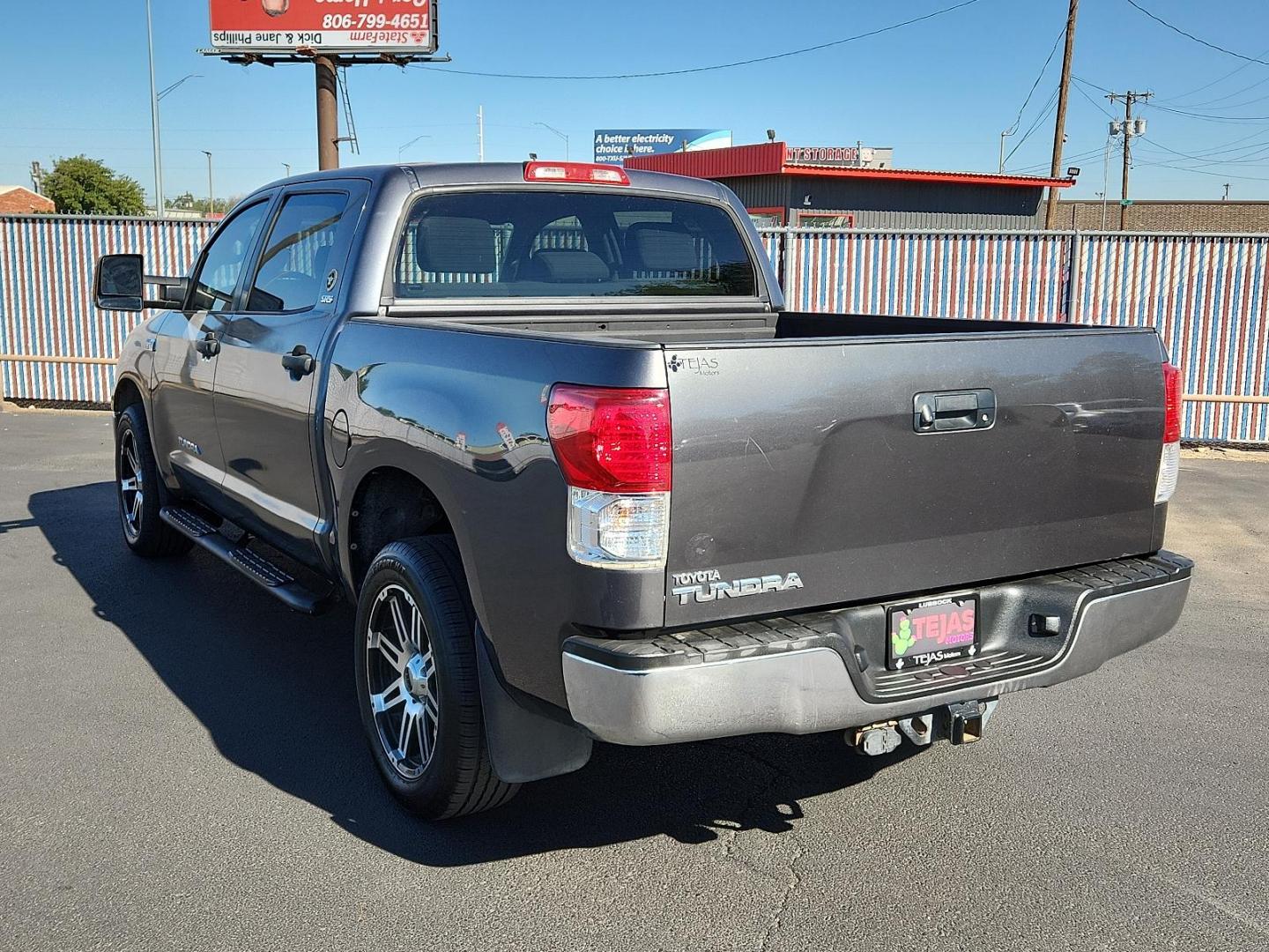 2012 Magnetic Gray Metallic - 1G3 /Graphite - FJ13 Toyota Tundra 2WD Truck Tundra-Grade CrewMax (5TFEY5F17CX) with an 5.7L DOHC 32-valve i-Force V8 engine -inc: dual independent variable valve timing w/intelligence, acoustically controlled induction engine, located at 4110 Avenue Q, Lubbock, 79412, 33.556553, -101.855820 - Photo#2