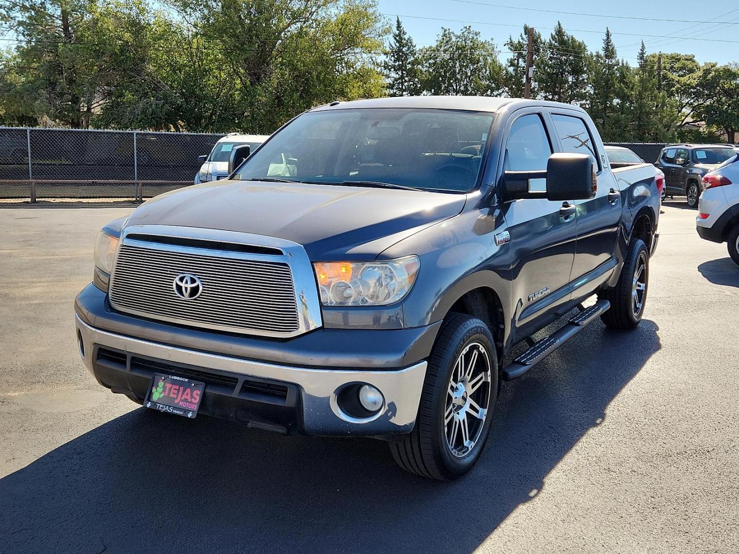 2012 Magnetic Gray Metallic - 1G3 /Graphite - FJ13 Toyota Tundra 2WD Truck Tundra-Grade CrewMax (5TFEY5F17CX) with an 5.7L DOHC 32-valve i-Force V8 engine -inc: dual independent variable valve timing w/intelligence, acoustically controlled induction engine, located at 4110 Avenue Q, Lubbock, 79412, 33.556553, -101.855820 - Photo#3