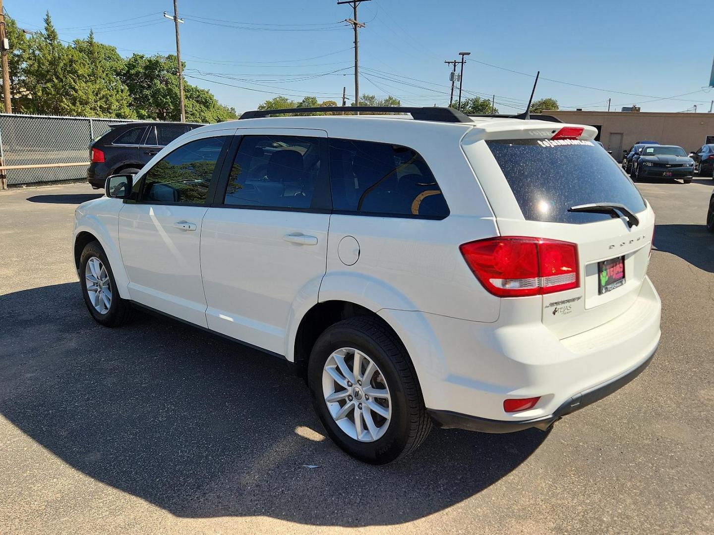 2018 Vice White - PW3 /Black - E5X9 Dodge Journey SXT (3C4PDCBG0JT) with an ENGINE: 3.6L V6 24V VVT engine, located at 4110 Avenue Q, Lubbock, 79412, 33.556553, -101.855820 - 09/05/2023 KEY IN ENVELOPE GOD 09/16/2023 INSPECTION IN ENVELOPE GOD - Photo#2