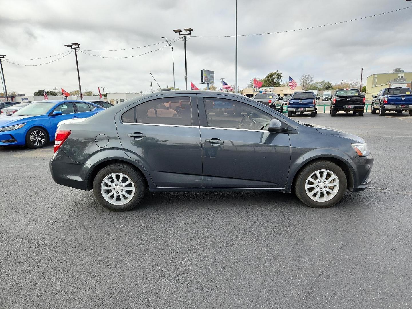 2018 Grey /Grey Chevrolet Sonic LT (1G1JD5SH7J4) with an ENGINE, ECOTEC 1.8L VARIABLE VALVE TIMING DOHC 4-CYLINDER SEQUENTIAL MFI engine, located at 4110 Avenue Q, Lubbock, 79412, 33.556553, -101.855820 - Photo#1