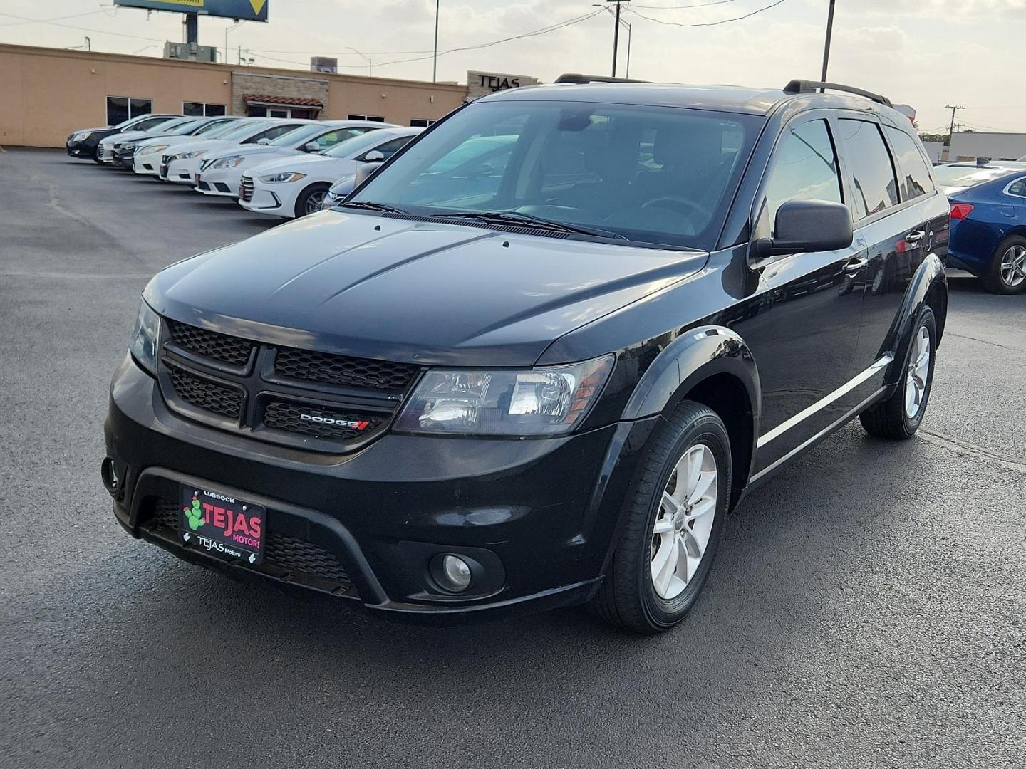 2018 Pitch Black Clearcoat - PX8 /Black - E5X9 Dodge Journey SE (3C4PDCAB9JT) with an ENGINE: 2.4L I4 DOHC 16V DUAL VVT engine, located at 4110 Avenue Q, Lubbock, 79412, 33.556553, -101.855820 - Photo#3