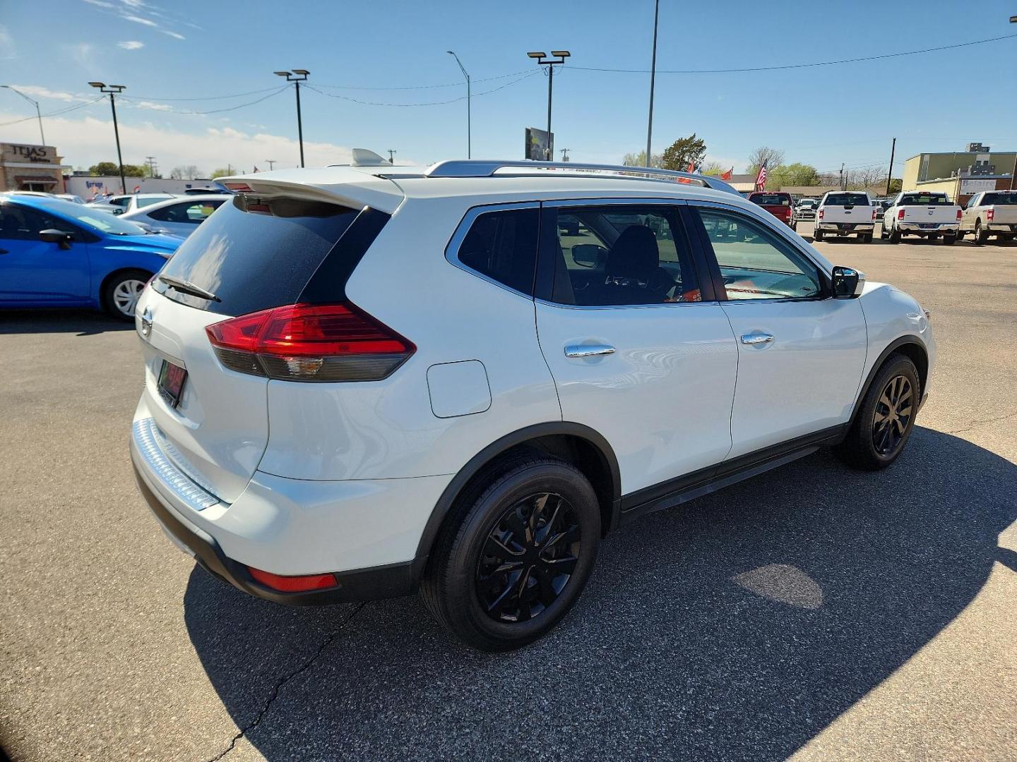 2017 WHITE Nissan Rogue S (KNMAT2MT2HP) with an Engine: 2.5L DOHC 16-Valve I4 -inc: ECO mode engine, located at 4110 Avenue Q, Lubbock, 79412, 33.556553, -101.855820 - 03/09/2024 INSTECTION IN ENVELOPE GOD 03/15/2024 KEY IN ENVELOPE GOD - Photo#1