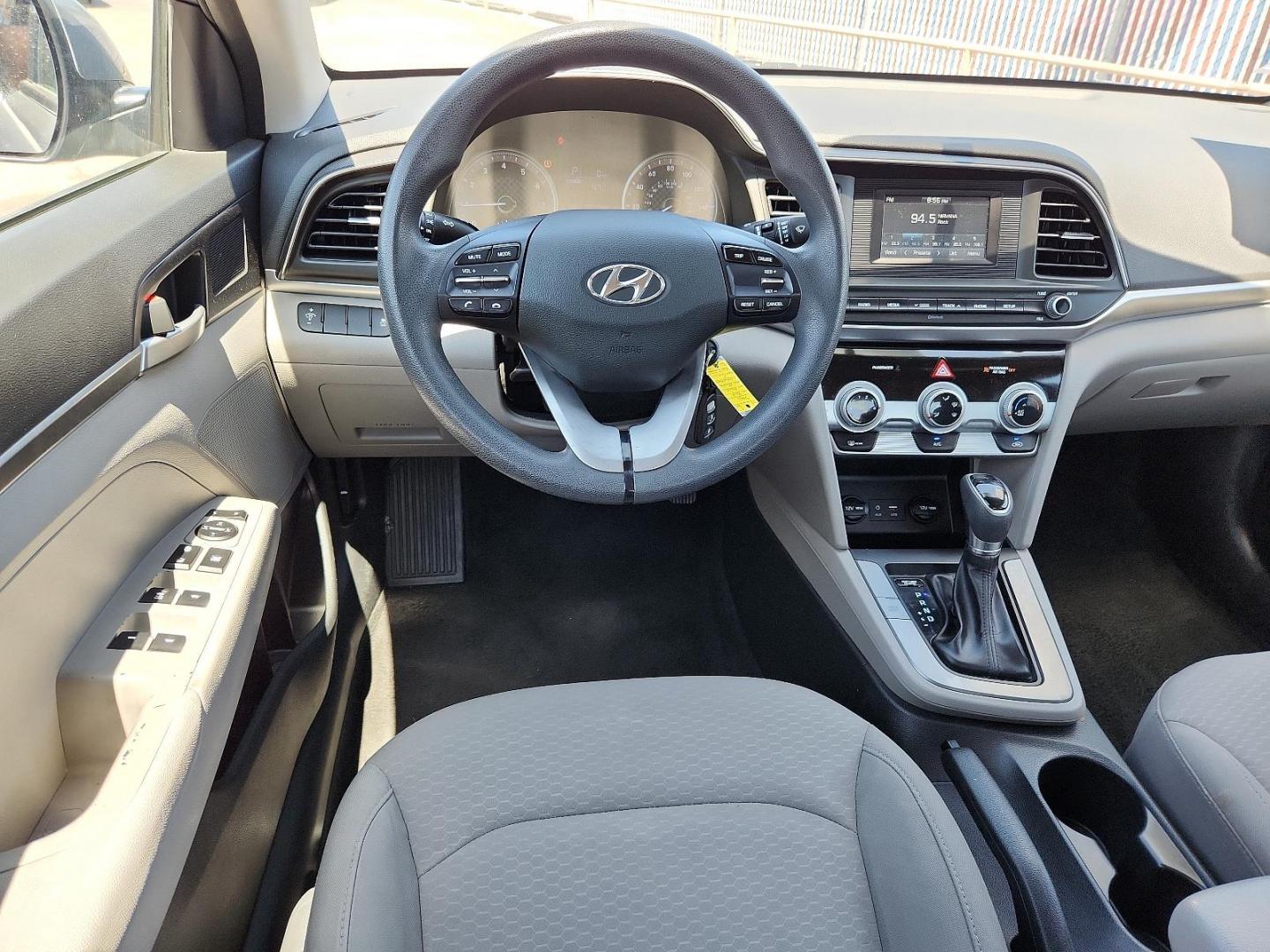 2019 GRAY /Grey Hyundai Elantra SE (5NPD74LFXKH) with an Engine: 2.0L DOHC 16V 4-Cylinder D-CVVT MPI engine, located at 4110 Avenue Q, Lubbock, 79412, 33.556553, -101.855820 - 04/25/2024 inspection in envelope god - Photo#8