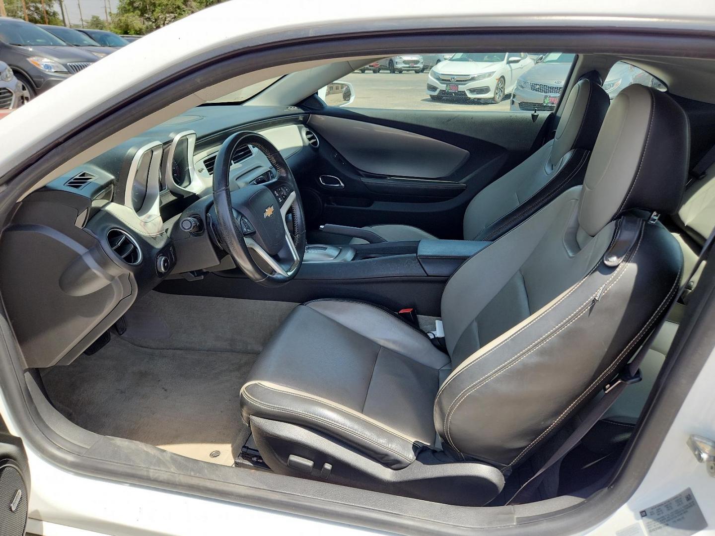 2014 WHITE Chevrolet Camaro LT (2G1FC1E39E9) with an ENGINE, 3.6L SIDI DOHC V6 VVT engine, located at 4110 Avenue Q, Lubbock, 79412, 33.556553, -101.855820 - Photo#5