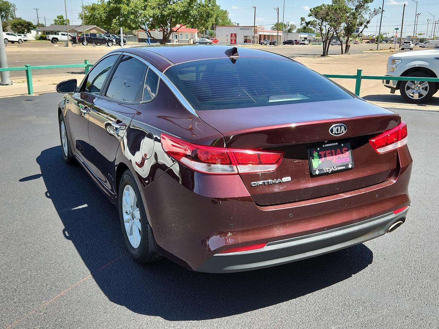 2018 PURPLE Kia Optima LX (5XXGT4L32JG) with an Engine: 2.4L DOHC I4 GDI engine, located at 4110 Avenue Q, Lubbock, 79412, 33.556553, -101.855820 - Photo#2