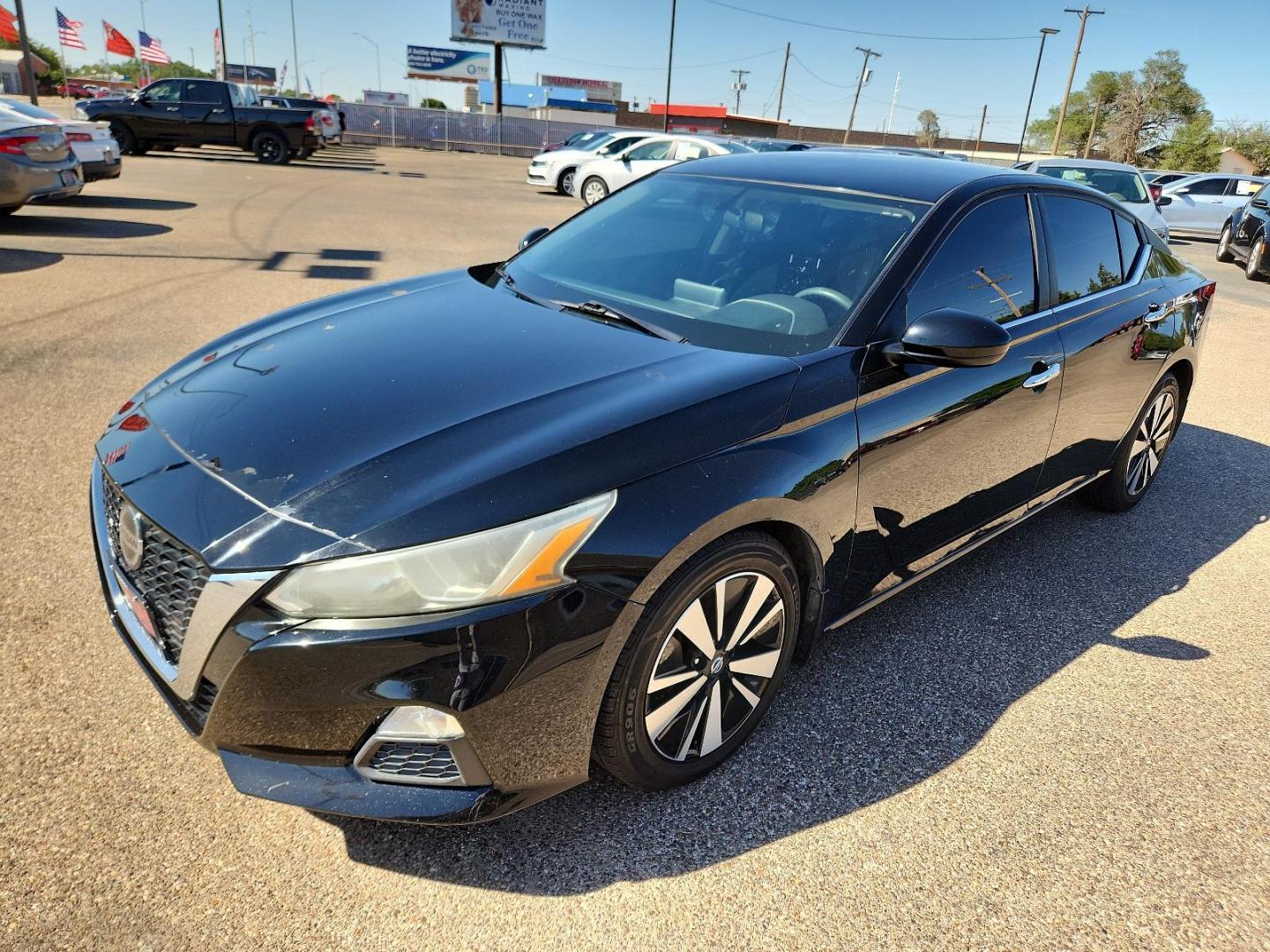 2019 BLACK Nissan Altima 2.5 S (1N4BL4BV5KN) with an Engine: 2.5L DOHC 16-Valve 4-Cylinder engine, located at 4110 Avenue Q, Lubbock, 79412, 33.556553, -101.855820 - 06/22/2024 KEY IN ENVELOPE GOD 06/29/2024 INSPECTION IN ENVELOPE GOD - Photo#3