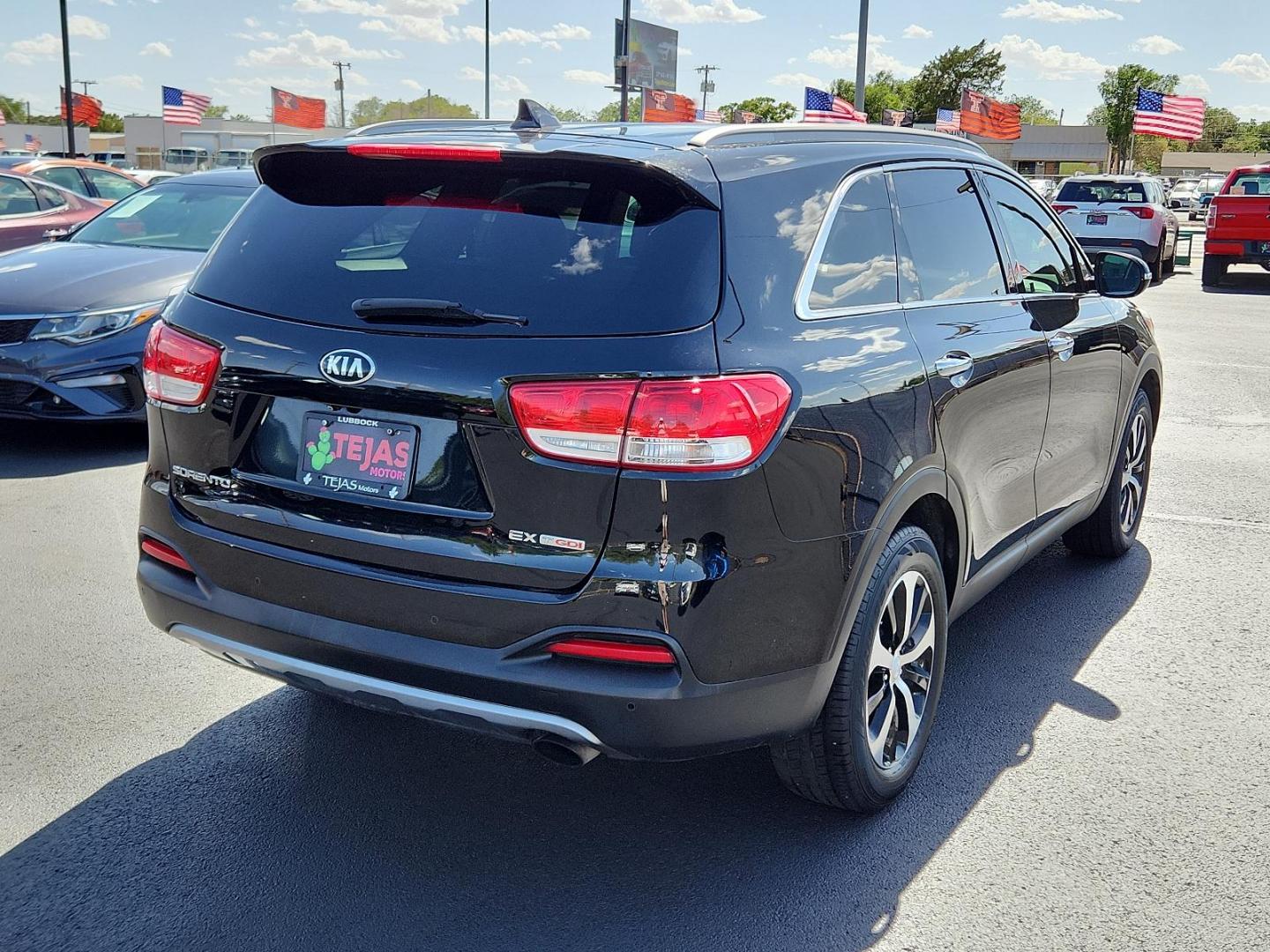 2017 BLACK Kia Sorento EX (5XYPH4A11HG) with an Engine: 2.0L DOHC GDI Turbo I4 engine, located at 4110 Avenue Q, Lubbock, 79412, 33.556553, -101.855820 - Photo#1