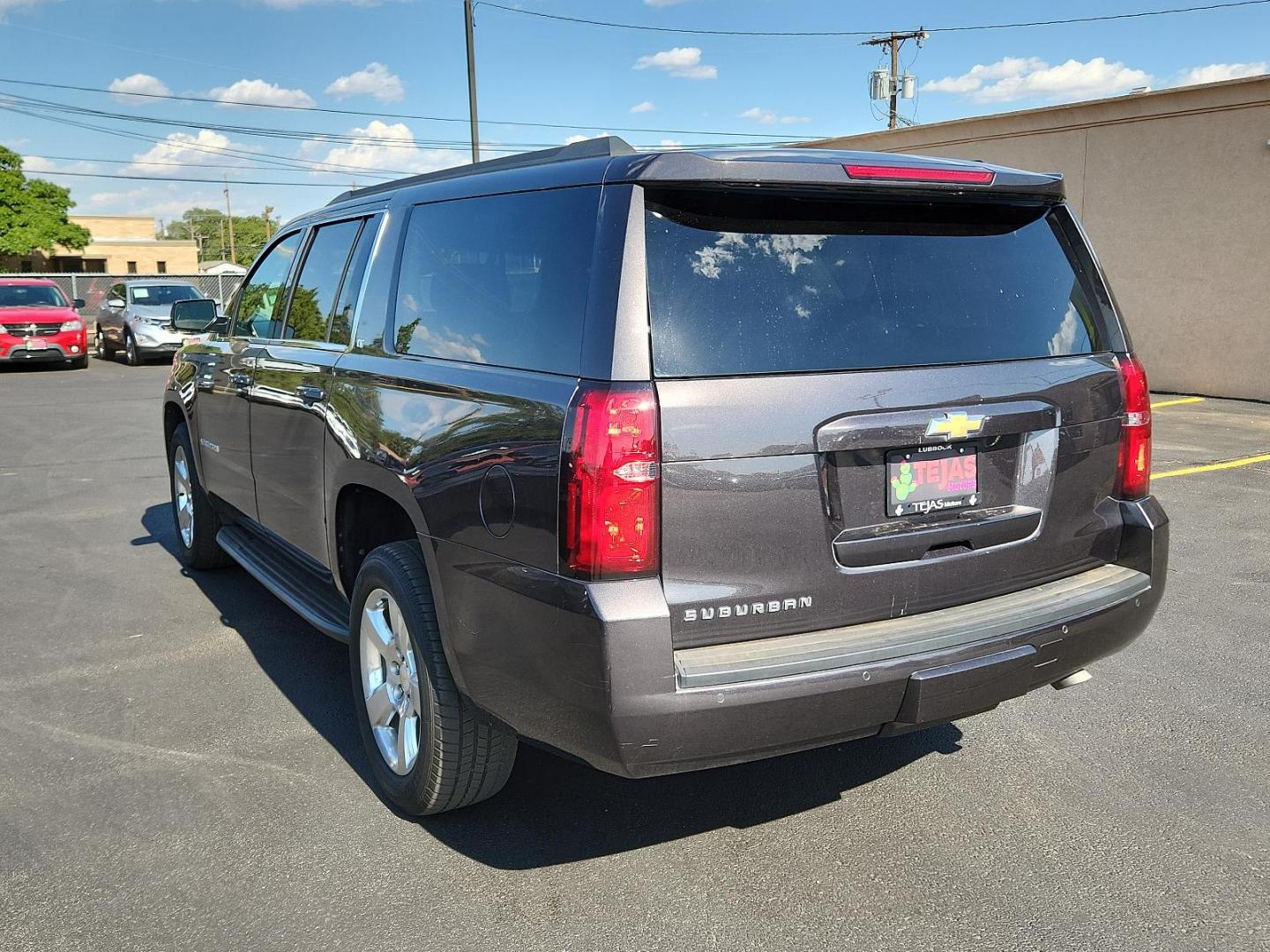 2016 GRAY Chevrolet Suburban LT (1GNSCHKC4GR) with an ENGINE, 5.3L V8 ECOTEC3 WITH ACTIVE FUEL MANAGEMENT, DIRECT INJECTION AND VARIABLE VALVE TIMING engine, located at 4110 Avenue Q, Lubbock, 79412, 33.556553, -101.855820 - 07/05/2024 KEY IN ENVELOPE GOD 07/13/2024 INSPECTION IN ENVELOPE GOD - Photo#2