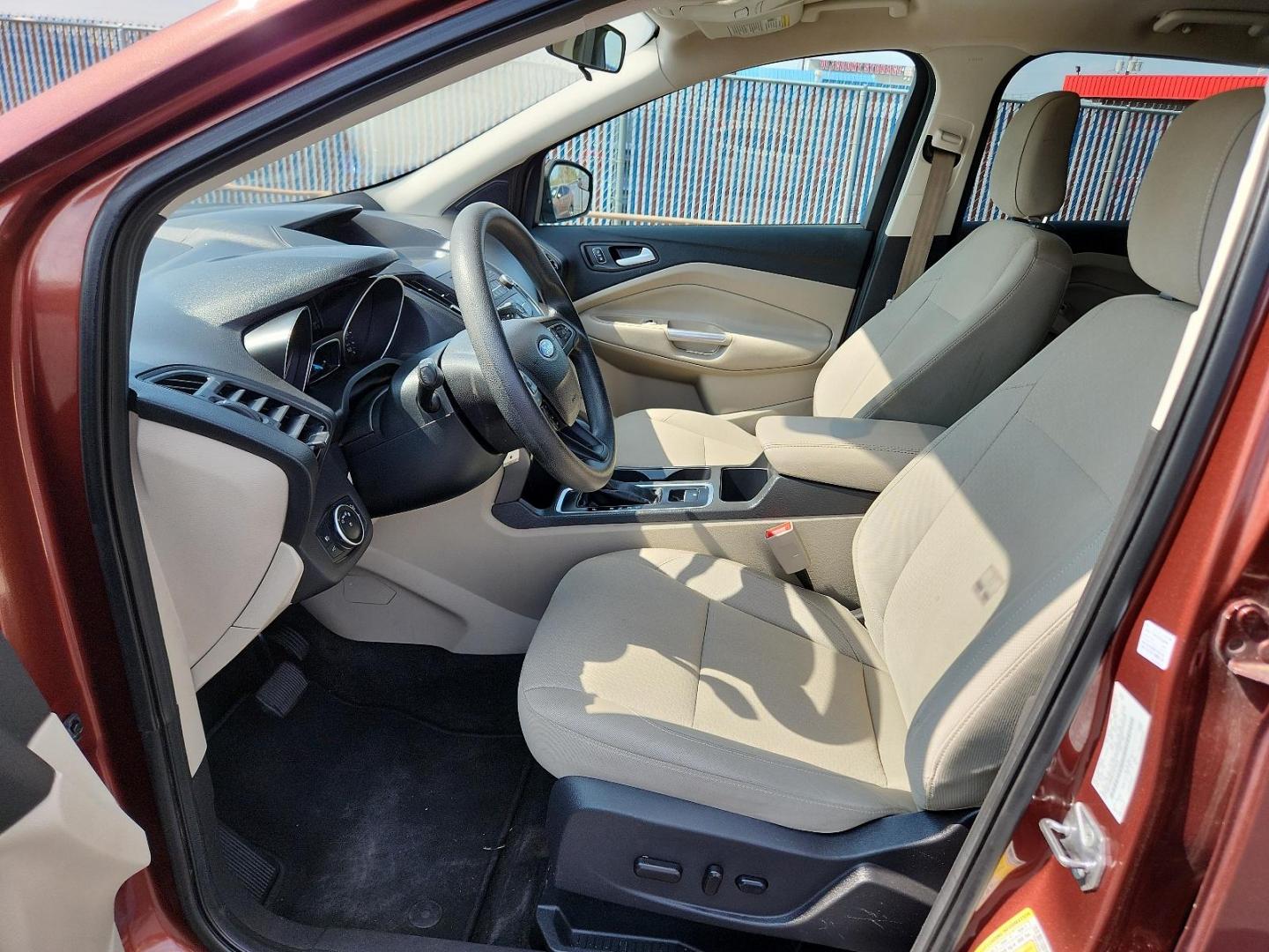 2018 RED Ford Escape SE (1FMCU0GD8JU) with an ENGINE: 1.5L ECOBOOST engine, located at 4110 Avenue Q, Lubbock, 79412, 33.556553, -101.855820 - 07/09/2024 KEY IN ENVELOPE GOD 07/13/2024 INSPECTION IN ENVELOPE GOD - Photo#6