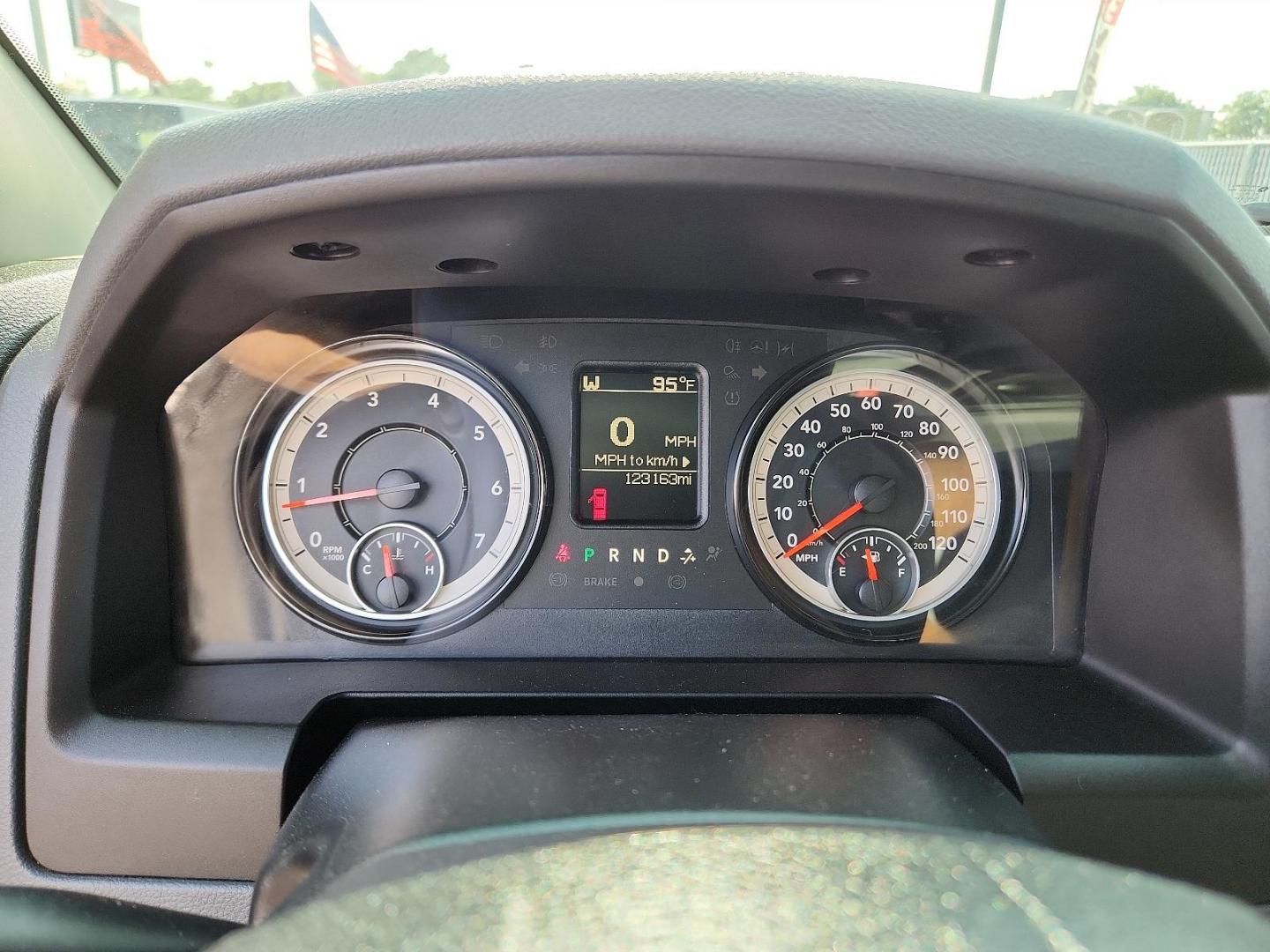 2018 WHITE Ram 1500 Tradesman (1C6RR6FG1JS) with an ENGINE: 3.6L V6 24V VVT engine, located at 4110 Avenue Q, Lubbock, 79412, 33.556553, -101.855820 - 07/19/2024 KEY AND INSPECTION IN ENVELOPE GOD - Photo#9