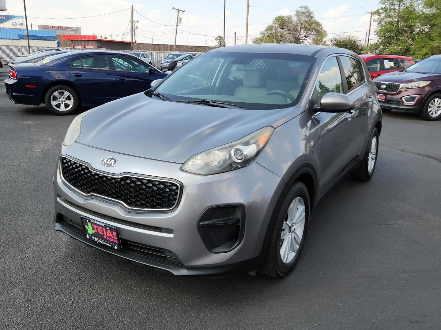 2017 Kia Sportage LX (KNDPM3AC5H7) with an Engine: 2.4L GDI DOHC 16V I4 -inc: dual CVVT engine, located at 4110 Avenue Q, Lubbock, 79412, 33.556553, -101.855820 - 07/19/2024 INSPECTION IN ENVELOPE GOD 07/23/2024 KEY IN ENVELOPE GOD - Photo#3