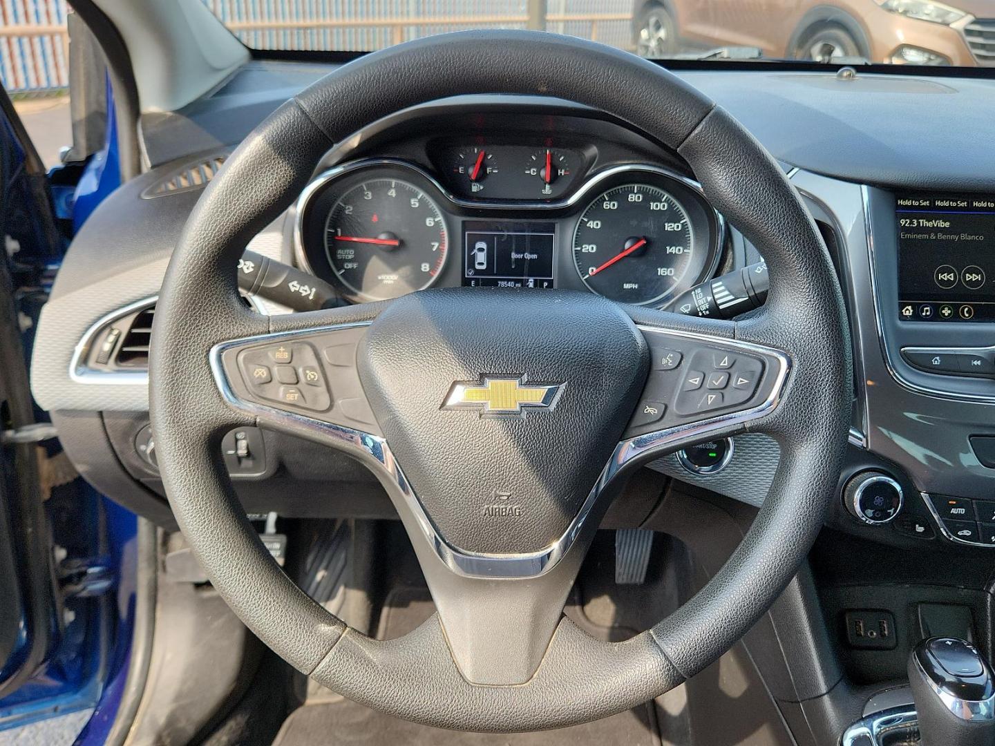 2019 BLUE Chevrolet Cruze LT (1G1BE5SMXK7) with an ENGINE, 1.4L TURBO DOHC 4-CYLINDER DI engine, located at 4110 Avenue Q, Lubbock, 79412, 33.556553, -101.855820 - Photo#10