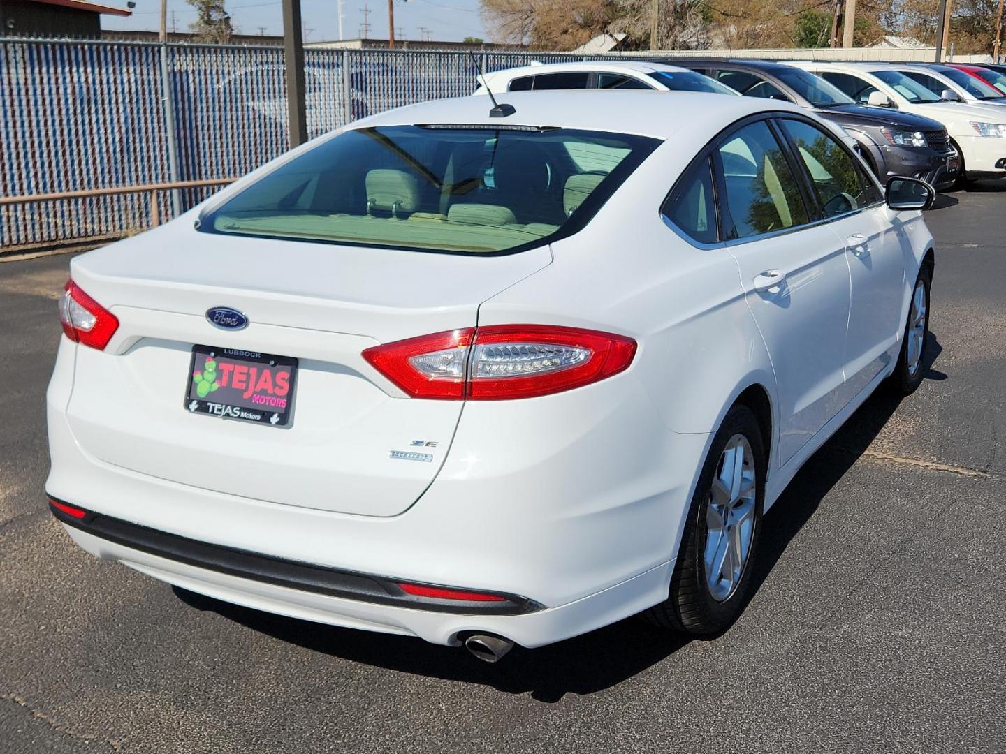 2014 Oxford White Ford Fusion SE (3FA6P0HDXER) with an ENGINE: 1.5L ECOBOOST engine, located at 4110 Avenue Q, Lubbock, 79412, 33.556553, -101.855820 - KEY IN ENVEN 08/09/2024 INSPECTION IN ENVELOPE GOD - Photo#1