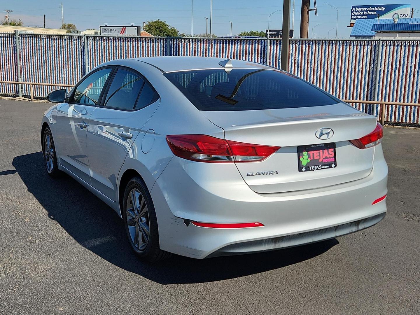 2018 SILVER Hyundai Elantra SEL (5NPD84LF5JH) with an Engine: 2.0L DOHC 16V 4-Cylinder D-CVVT MPI engine, located at 4110 Avenue Q, Lubbock, 79412, 33.556553, -101.855820 - 08/27/2024 KEY IN ENVELOPE GOD 09/05/2024 INSPECTION IN ENVELOPE GOD - Photo#2