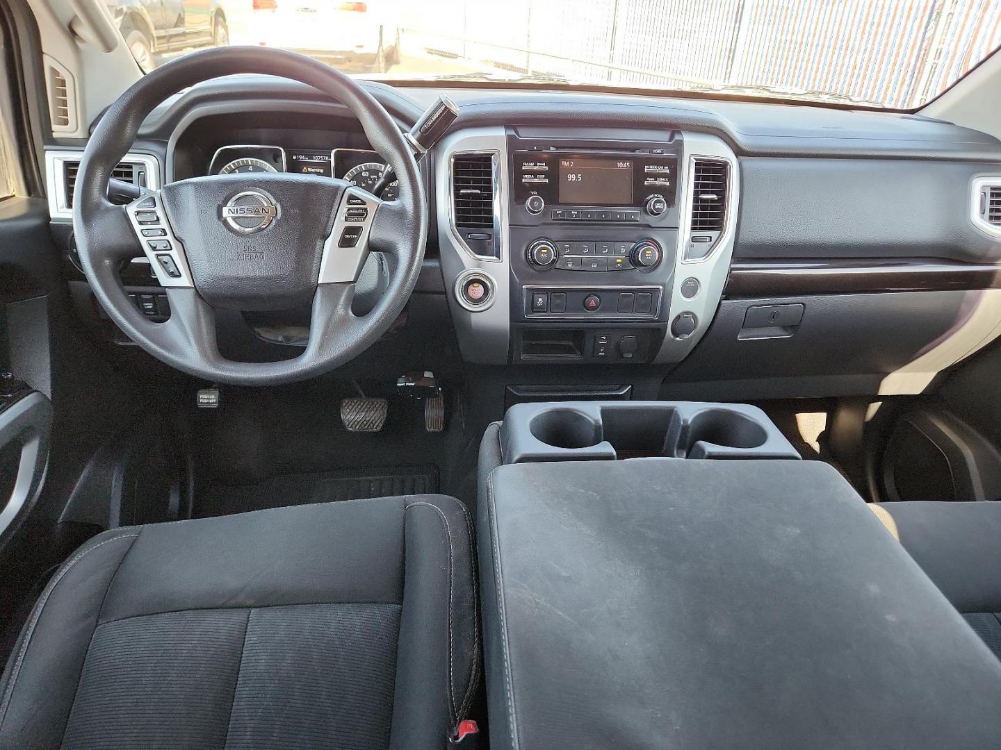 2017 RED Nissan Titan SV (1N6AA1EKXHN) with an Engine: 5.6L V8 engine, located at 4110 Avenue Q, Lubbock, 79412, 33.556553, -101.855820 - 08/24/2024 INSPECTION IN ENVELOPE GOD 08/30/2024 KEY IN ENVELOPE GOD - Photo#5