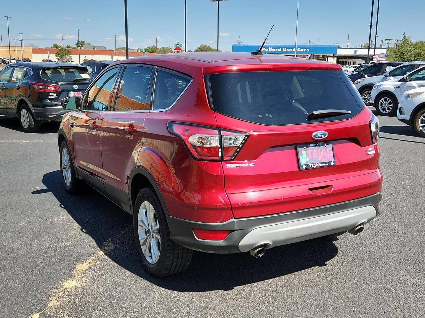 2017 RED Ford Escape SE (1FMCU0G9XHU) with an ENGINE: 2.0L ECOBOOST engine, located at 4110 Avenue Q, Lubbock, 79412, 33.556553, -101.855820 - 08/24/2024 inspection in envelope god 09/03/2024 KEY IN ENVELOPE GOD - Photo#2