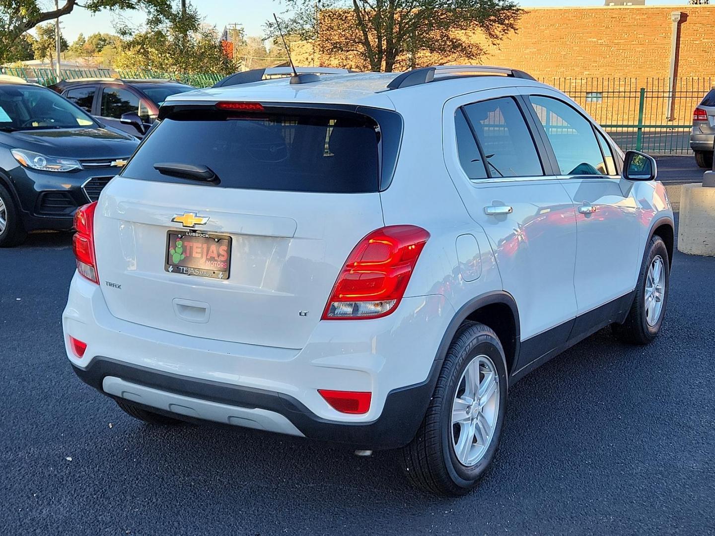 2020 WHITE Chevrolet Trax LT (KL7CJLSB5LB) with an ENGINE, ECOTEC TURBO 1.4L VARIABLE VALVE TIMING DOHC 4-CYLINDER SEQUENTIAL MFI engine, located at 4110 Avenue Q, Lubbock, 79412, 33.556553, -101.855820 - 11/01/2024 INSPECTION IN ENVELOPE GOD 11/07/2024 key in envelope god - Photo#1