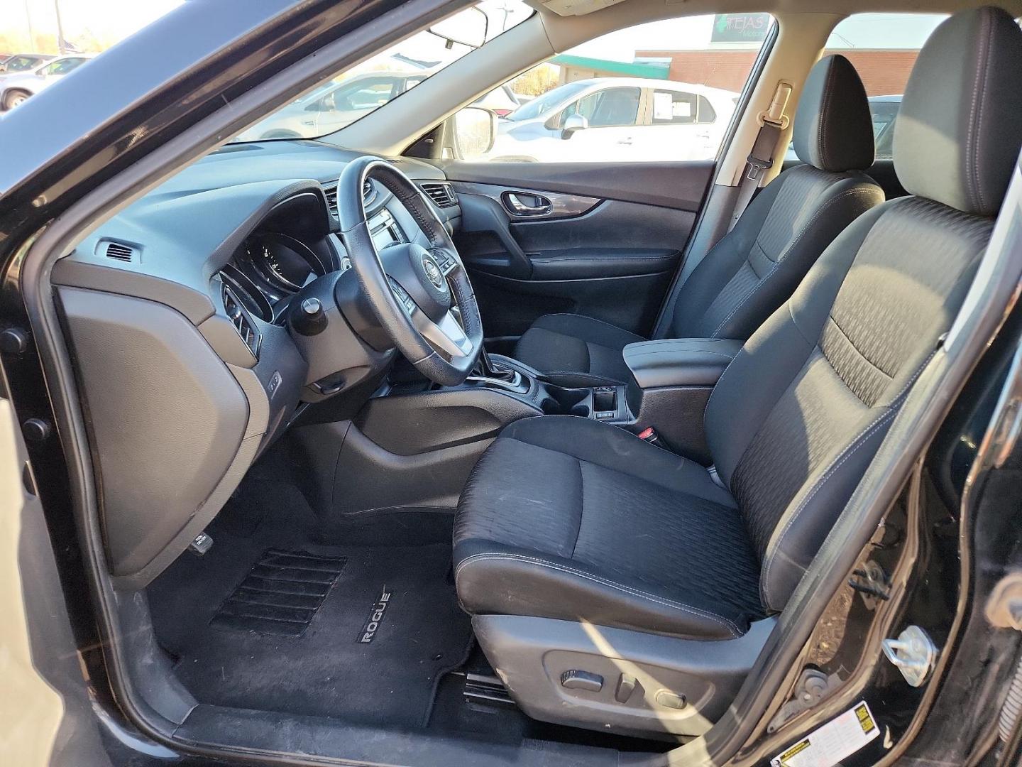 2018 Magnetic Black Nissan Rogue SV (KNMAT2MT1JP) with an Engine: 2.5L DOHC 16-Valve I4 -inc: ECO mode engine, located at 4110 Avenue Q, Lubbock, 79412, 33.556553, -101.855820 - 10/11/2024 INSPECTION IN ENVELOPE GOD - Photo#6