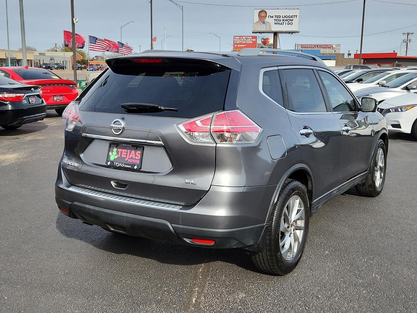 2015 GRAY Nissan Rogue SL (5N1AT2MT1FC) with an Engine: 2.5L DOHC 16-Valve I4 -inc: ECO mode engine, located at 4110 Avenue Q, Lubbock, 79412, 33.556553, -101.855820 - Photo#1