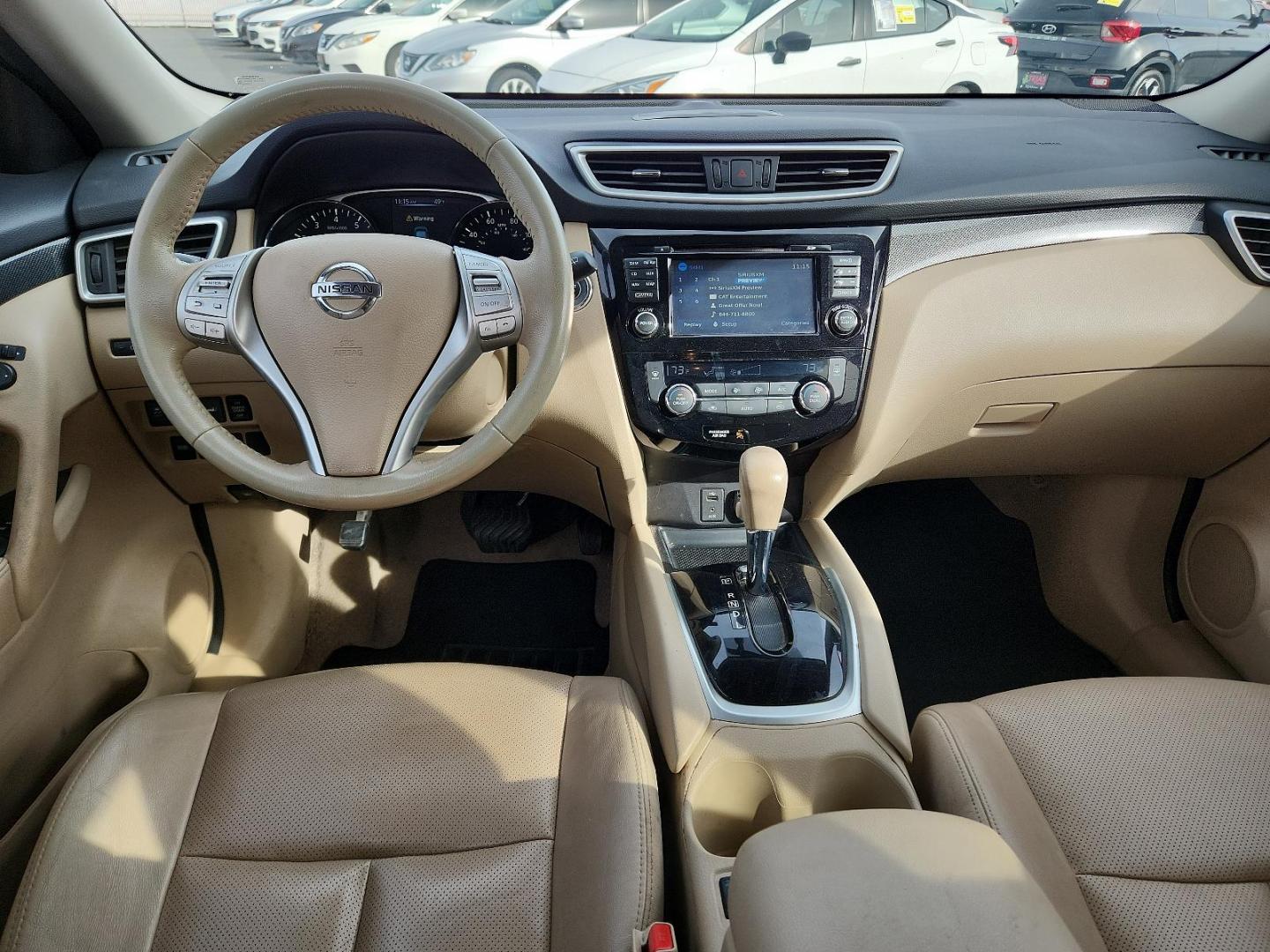 2015 GRAY Nissan Rogue SL (5N1AT2MT1FC) with an Engine: 2.5L DOHC 16-Valve I4 -inc: ECO mode engine, located at 4110 Avenue Q, Lubbock, 79412, 33.556553, -101.855820 - Photo#5