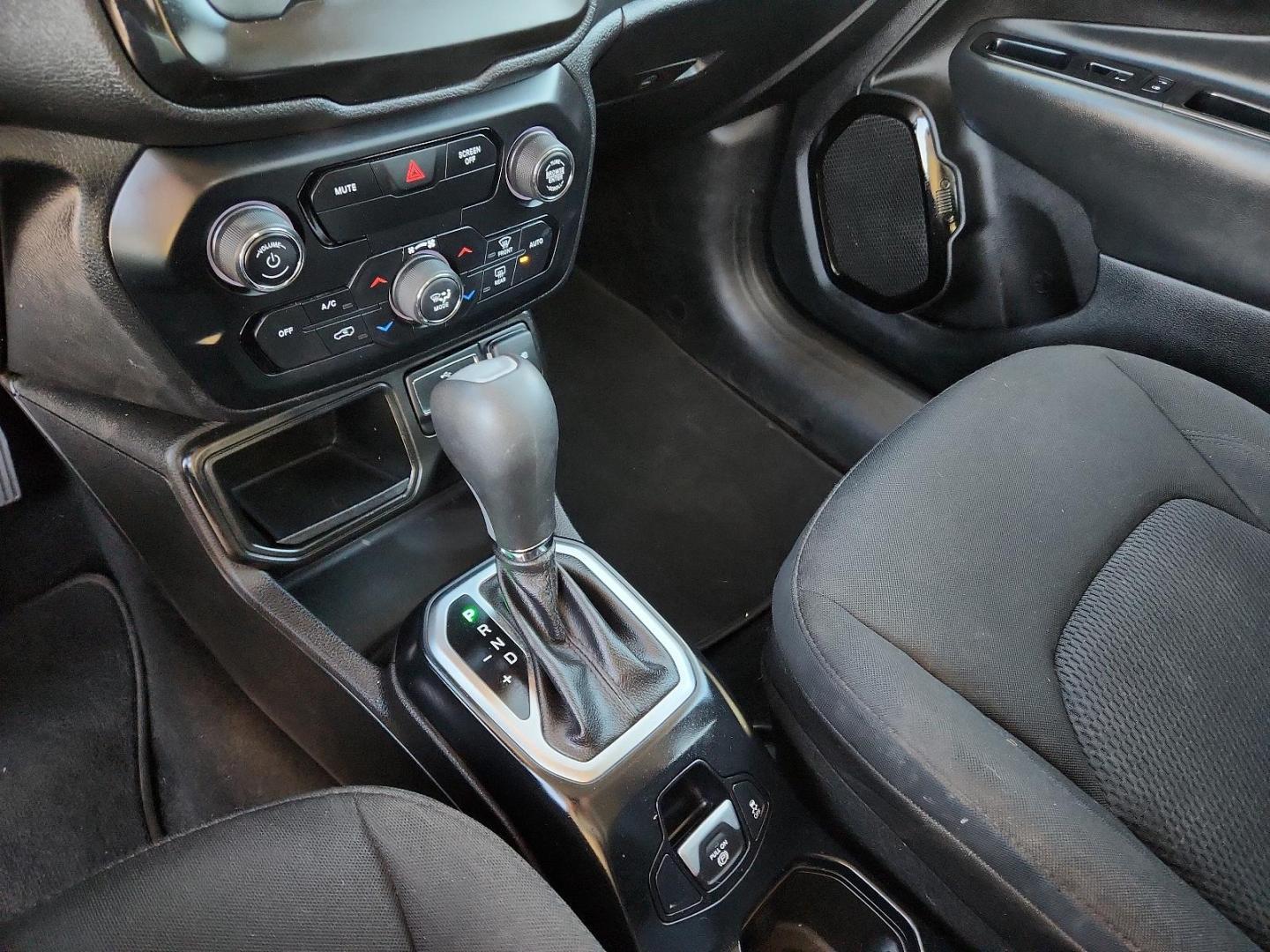 2018 BLACK Jeep Renegade Altitude (ZACCJABB0JP) with an ENGINE: 2.4L I4 MULTIAIR engine, located at 4110 Avenue Q, Lubbock, 79412, 33.556553, -101.855820 - 12/13/2024 INSPECTION IN ENVELOPE GOD 12/20/2024 KEY IN ENVELOPE GOD - Photo#11