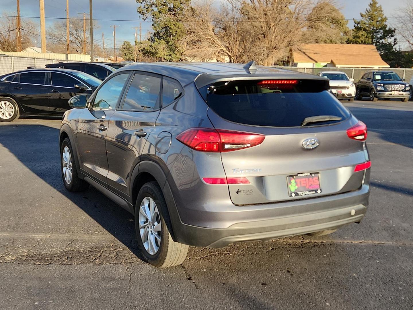 2019 GRAY Hyundai Tucson SE (KM8J23A46KU) with an Engine: 2.0L GDI DOHC 16 Valve I4 DCVVT engine, located at 4110 Avenue Q, Lubbock, 79412, 33.556553, -101.855820 - 12/13/2024 INSPECTION AND KEY IN ENVELOPE GOD - Photo#2