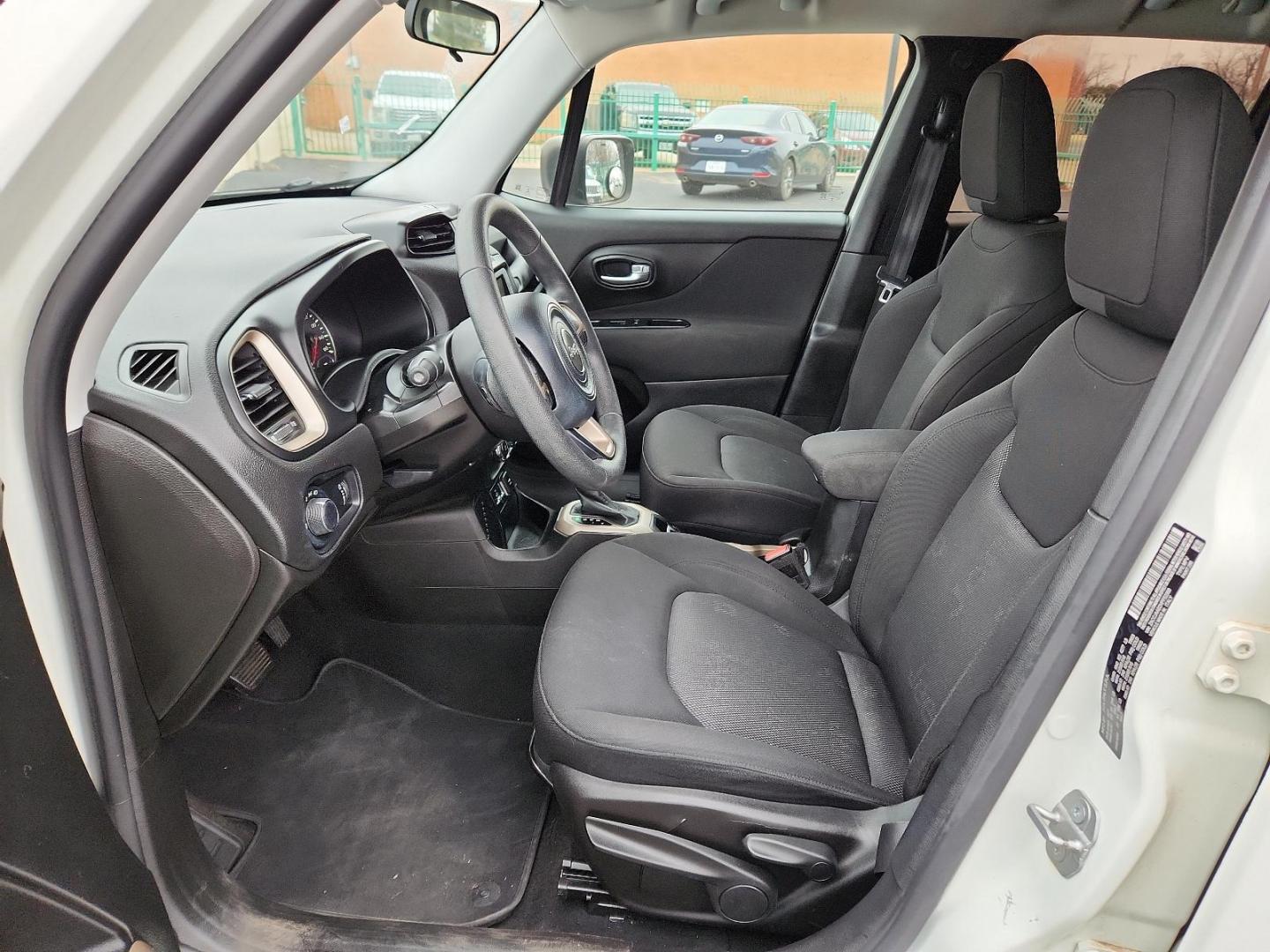 2017 WHITE Jeep Renegade Sport (ZACCJAAB2HP) with an ENGINE: 2.4L I4 MULTIAIR engine, located at 4110 Avenue Q, Lubbock, 79412, 33.556553, -101.855820 - 12/28/2024 INSPECTION IN ENVELOPE GOD 12/31/2025 KEY IN ENVELOPE GOD - Photo#6