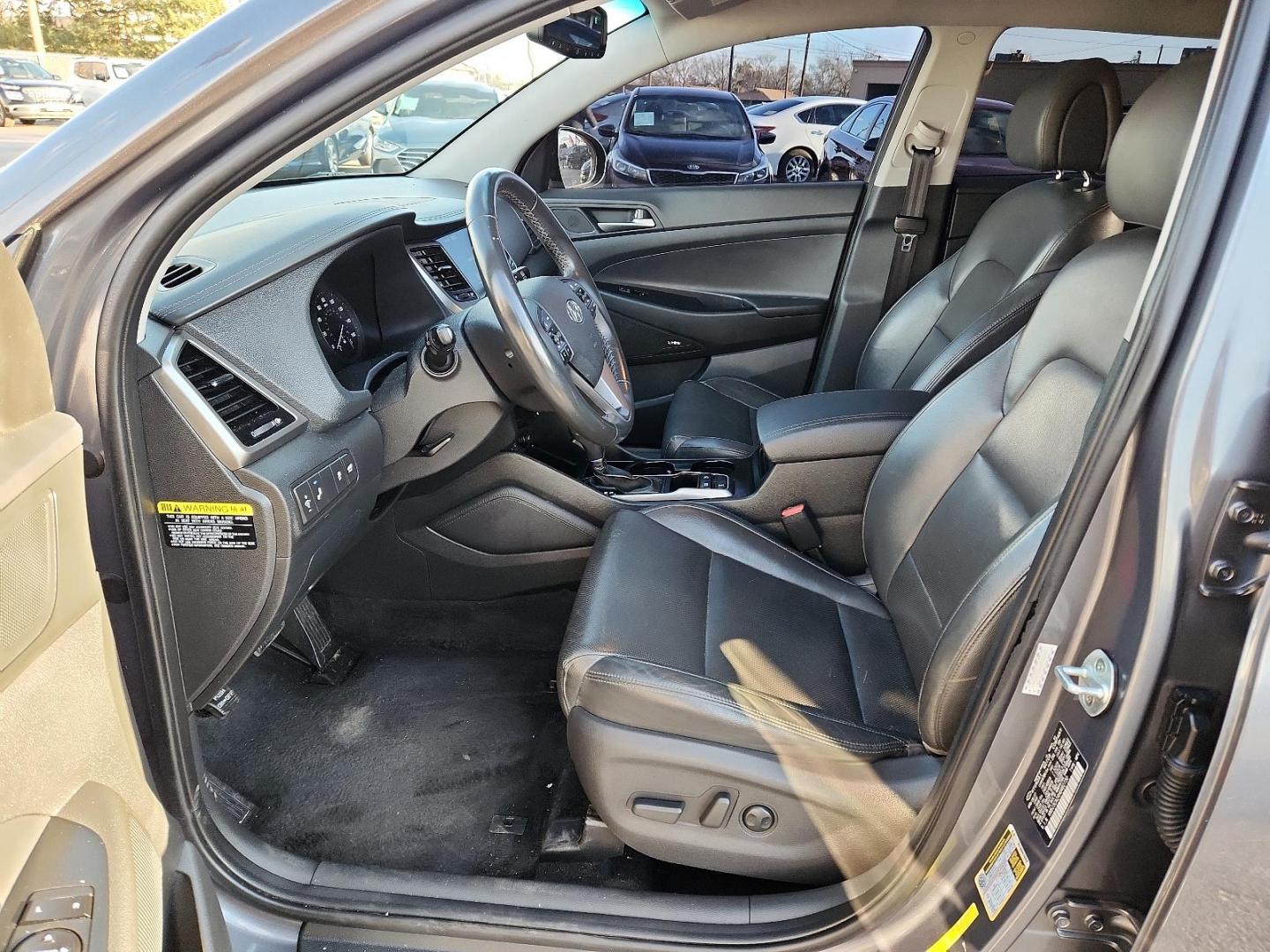 2017 GRAY Hyundai Tucson Limited (KM8J3CA24HU) with an Engine: 1.6L GDI Turbo 4-Cylinder engine, located at 4110 Avenue Q, Lubbock, 79412, 33.556553, -101.855820 - 01/18/2025 KEY IN ENVELOPE GOD - Photo#6