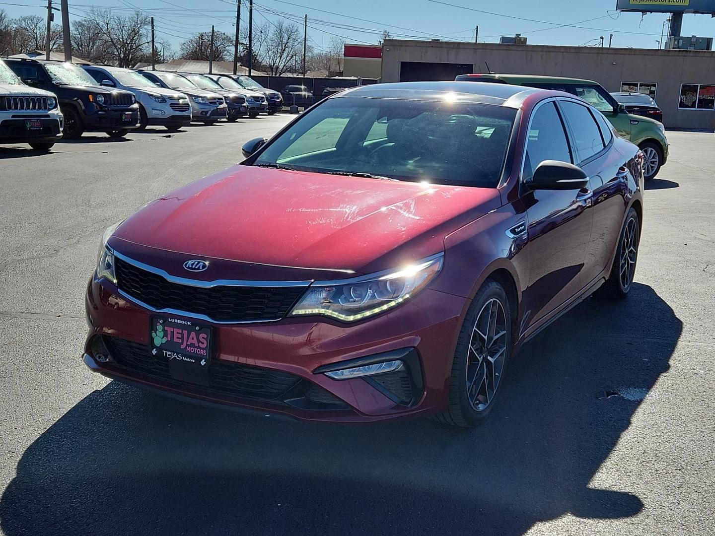 2019 RED Kia Optima SX (5XXGW4L24KG) with an Engine: 2.0L DOHC I4 GDI Turbo engine, located at 4110 Avenue Q, Lubbock, 79412, 33.556553, -101.855820 - Photo#3