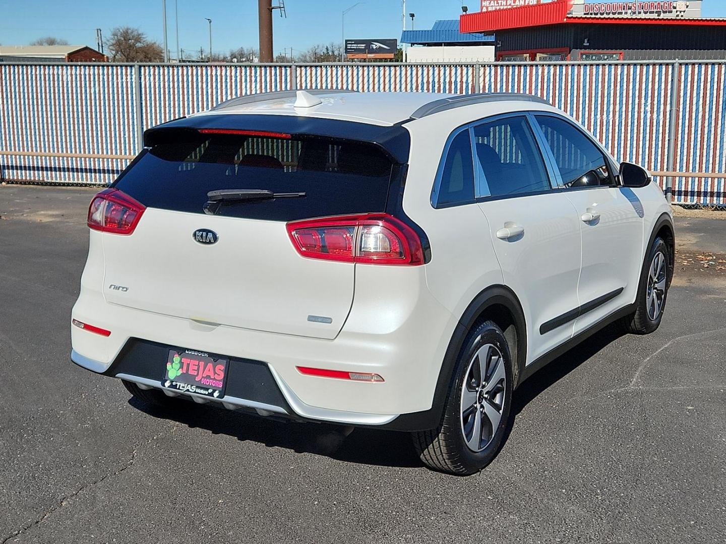 2019 WHITE Kia Niro LX (KNDCB3LC0K5) with an Engine: 1.6L Atkinson Cycle DOHC 16-Valve 4-Cyl -inc: Gasoline Direct Injection (GDI), 32kW electric motor and 1.56 kWh lithium-ion-polymer hybrid battery engine, located at 4110 Avenue Q, Lubbock, 79412, 33.556553, -101.855820 - 01/18/2025 KEY IN ENVELOPE GOD - Photo#1