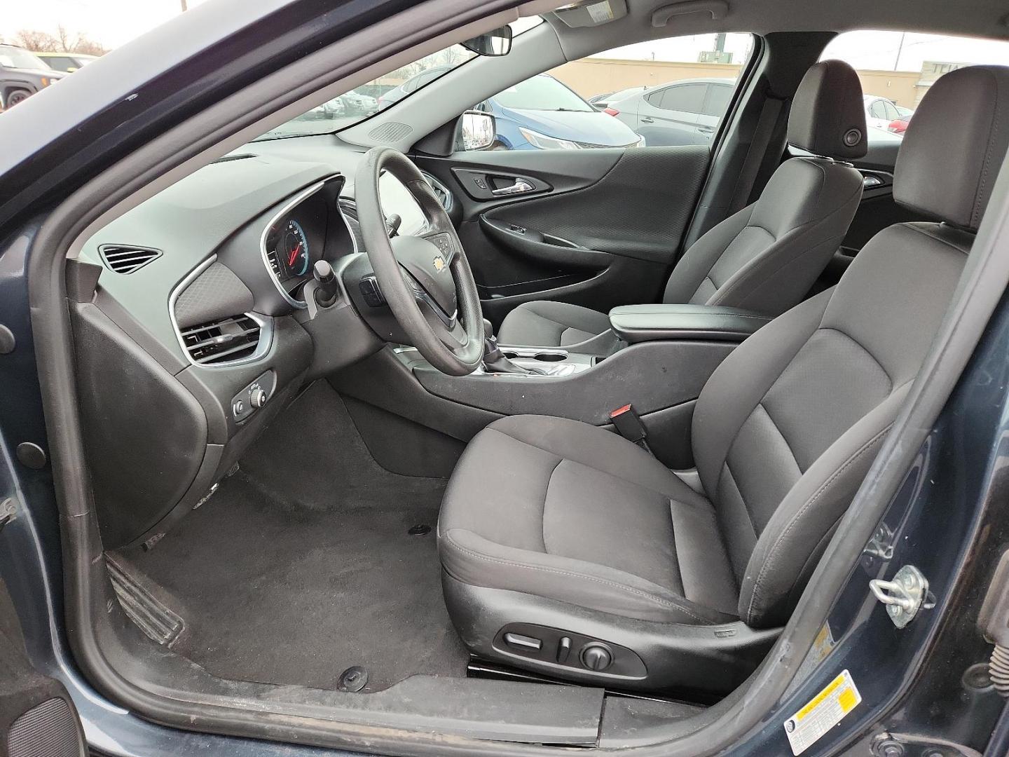 2021 GRAY Chevrolet Malibu LT (1G1ZD5ST0MF) with an ENGINE, 1.5L TURBO DOHC 4-CYLINDER DI engine, located at 4110 Avenue Q, Lubbock, 79412, 33.556553, -101.855820 - 01/15/2025 KEY IN ENVELOPE GOD - Photo#7