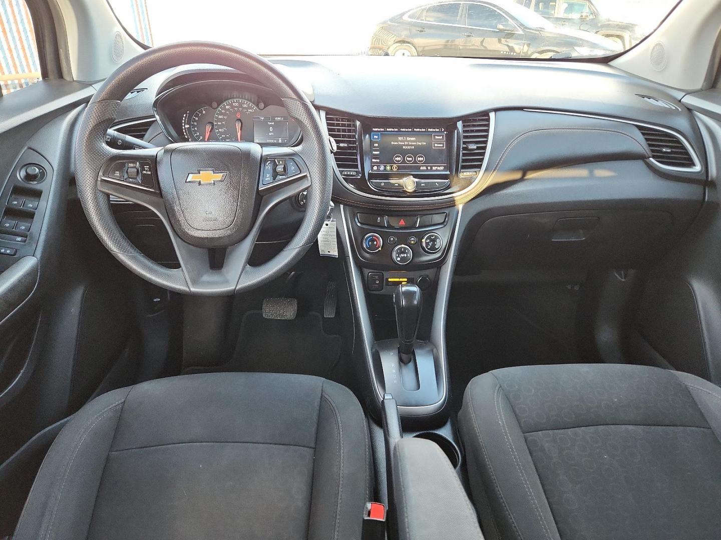 2021 BLACK Chevrolet Trax LS (KL7CJKSB0MB) with an ENGINE, ECOTEC TURBO 1.4L VARIABLE VALVE TIMING DOHC 4-CYLINDER SEQUENTIAL MFI engine, located at 4110 Avenue Q, Lubbock, 79412, 33.556553, -101.855820 - Photo#5