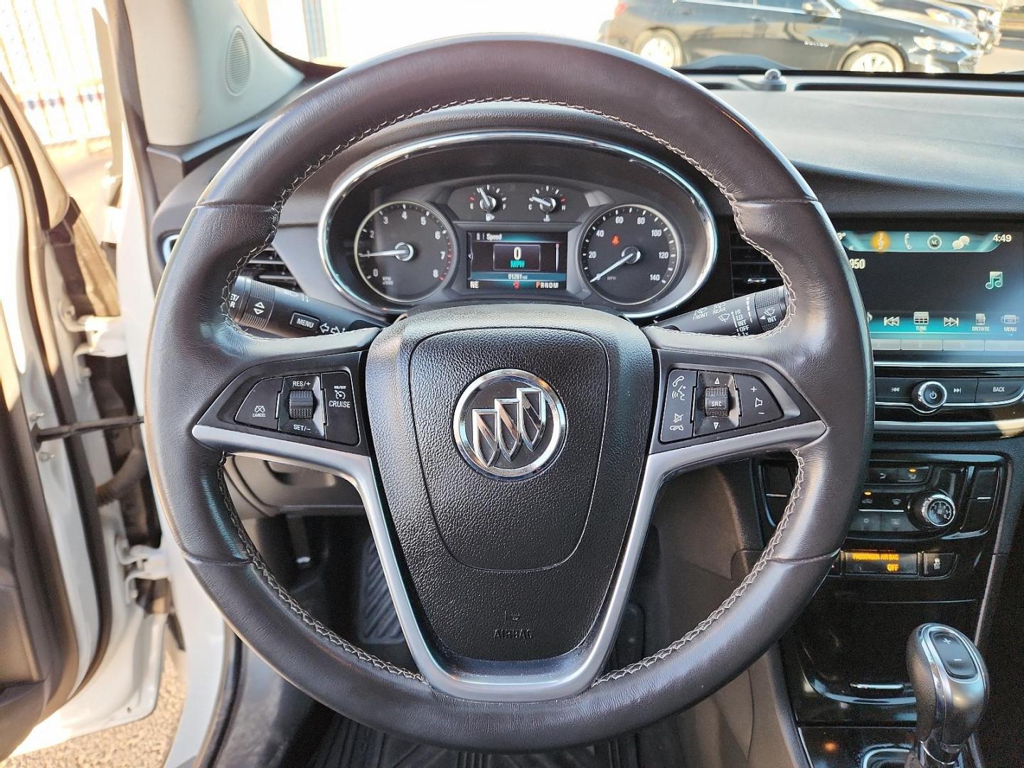 2020 WHITE Buick Encore Preferred (KL4CJASB2LB) with an ENGINE, ECOTEC TURBO 1.4L VARIABLE VALVE TIMING DOHC 4-CYLINDER SEQUENTIAL MFI engine, located at 4110 Avenue Q, Lubbock, 79412, 33.556553, -101.855820 - Photo#10