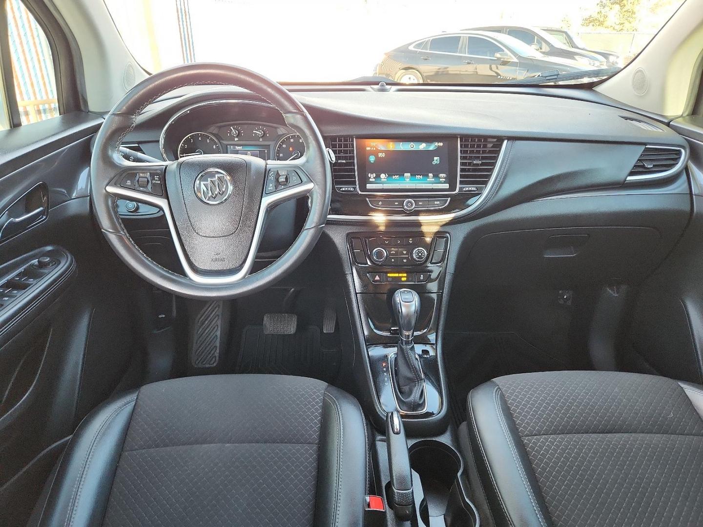 2020 WHITE Buick Encore Preferred (KL4CJASB2LB) with an ENGINE, ECOTEC TURBO 1.4L VARIABLE VALVE TIMING DOHC 4-CYLINDER SEQUENTIAL MFI engine, located at 4110 Avenue Q, Lubbock, 79412, 33.556553, -101.855820 - Photo#5