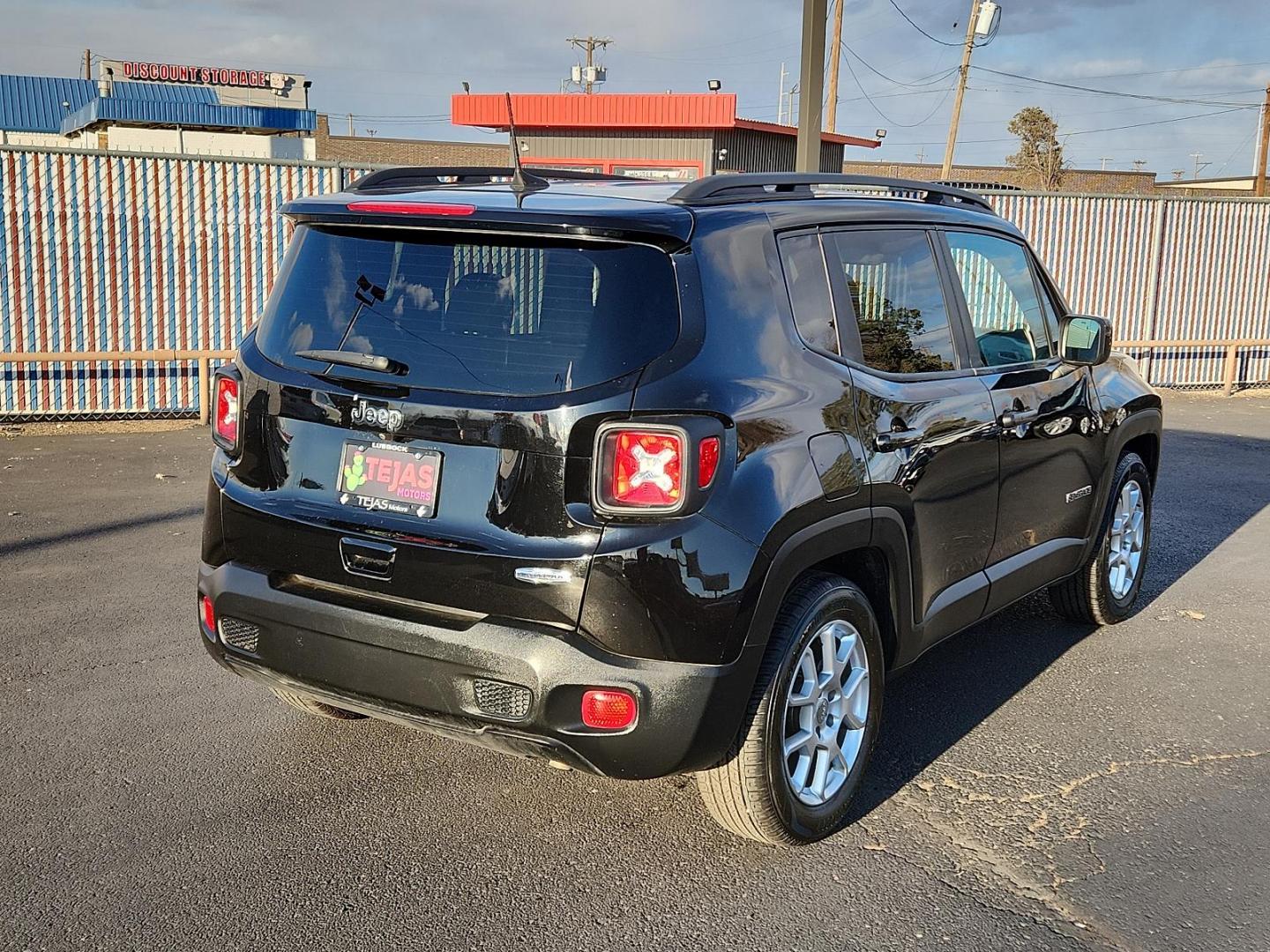 2020 BLACK Jeep Renegade Latitude (ZACNJABBXLP) with an ENGINE: 2.4L I4 ZERO EVAP M-AIR engine, located at 4110 Avenue Q, Lubbock, 79412, 33.556553, -101.855820 - 01/23/2025 KEY IN ENVELOPE GOD - Photo#1