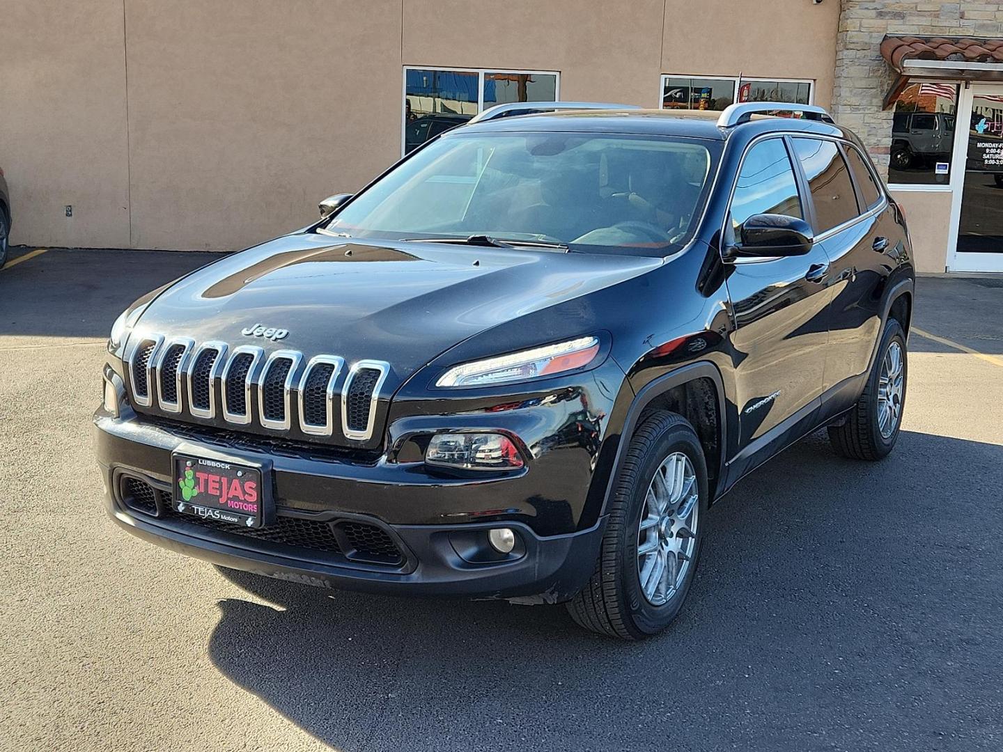 2018 BLACK Jeep Cherokee Latitude (1C4PJLCB3JD) with an 2.4L L4 DOHC 16V engine, located at 4110 Avenue Q, Lubbock, 79412, 33.556553, -101.855820 - Photo#3