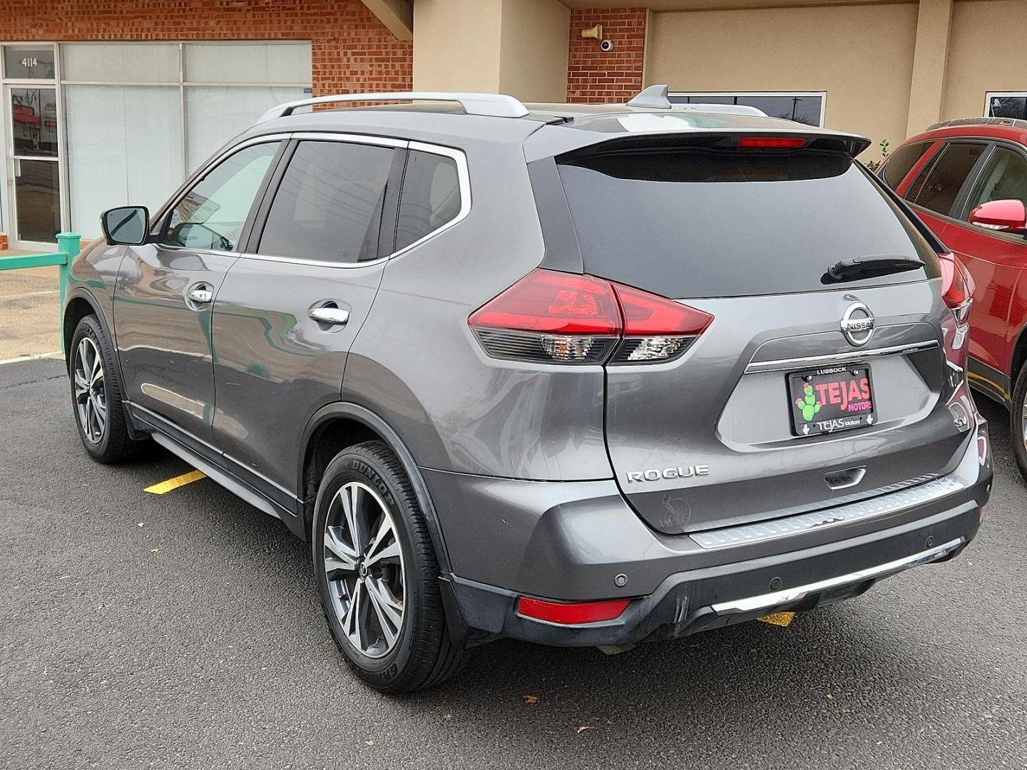 2019 GRAY Nissan Rogue SV (5N1AT2MT8KC) with an Engine: 2.5L DOHC 16-Valve I4 -inc: ECO mode engine, located at 4110 Avenue Q, Lubbock, 79412, 33.556553, -101.855820 - 02/05/2025 KEY IN ENVELOPE GOD - Photo#2