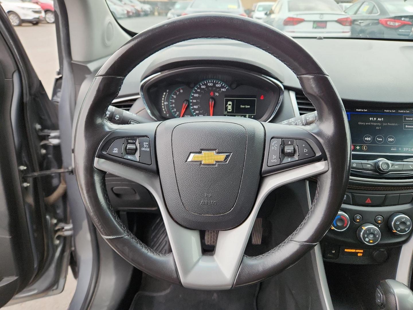 2019 GRAY Chevrolet Trax LT (KL7CJLSB0KB) with an ENGINE, ECOTEC TURBO 1.4L VARIABLE VALVE TIMING DOHC 4-CYLINDER SEQUENTIAL MFI engine, located at 4110 Avenue Q, Lubbock, 79412, 33.556553, -101.855820 - Photo#10