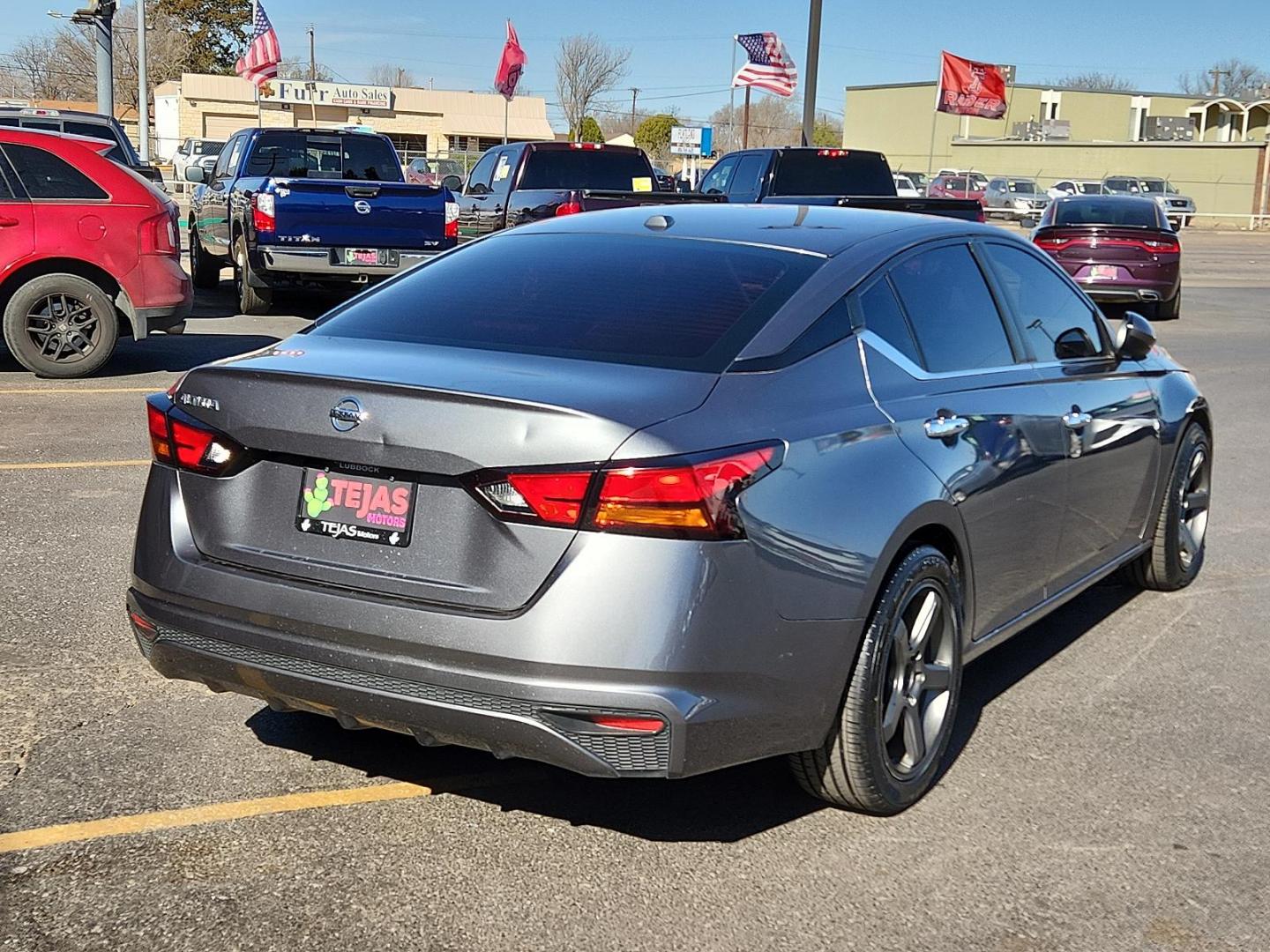 2020 GRAY Nissan Altima 2.5 S (1N4BL4BV2LC) with an Engine: 2.5L DOHC 16-Valve 4-Cylinder engine, located at 4110 Avenue Q, Lubbock, 79412, 33.556553, -101.855820 - 03/01/2025 KEY IN ENVELOPE GOD - Photo#1