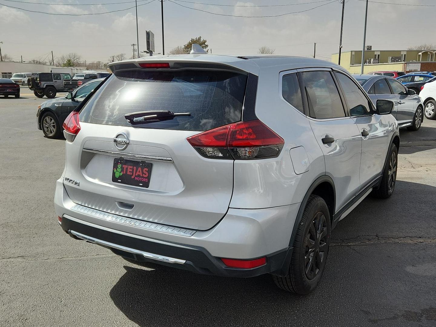 2019 Brilliant Silver Metallic - K23 /Charcoal - G Nissan Rogue S (5N1AT2MT1KC) with an Engine: 2.5L DOHC 16-Valve I4 -inc: ECO mode engine, located at 4110 Avenue Q, Lubbock, 79412, 33.556553, -101.855820 - 03/07/2025 KEY IN ENVELOPE GOD - Photo#1